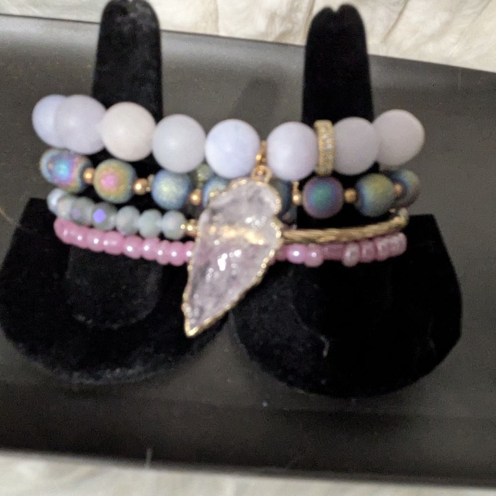 Chic Pastel Beaded Bracelet Set with Gold Accents